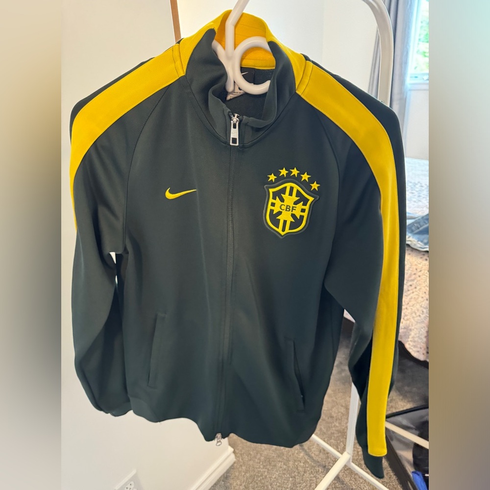 Brazil 2014 World Cup soccer training jacket size small dark green and yellow